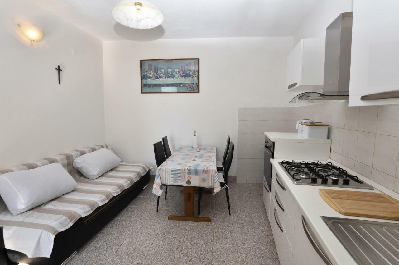 Apartment Milka Primošten Eksteriør billede