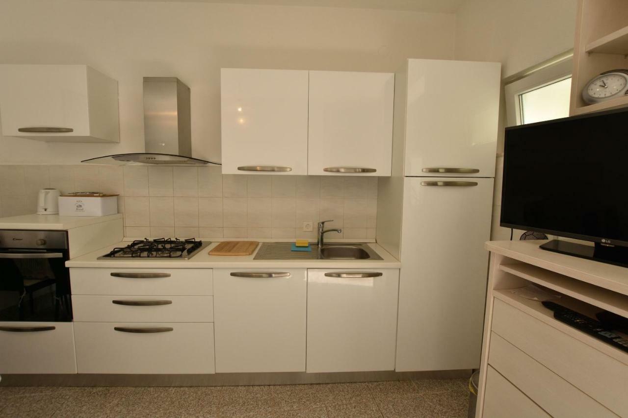 Apartment Milka Primošten Eksteriør billede